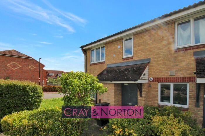 3 Bedroom End Of Terrace House To Rent In Adams Way, Addiscombe, CR0