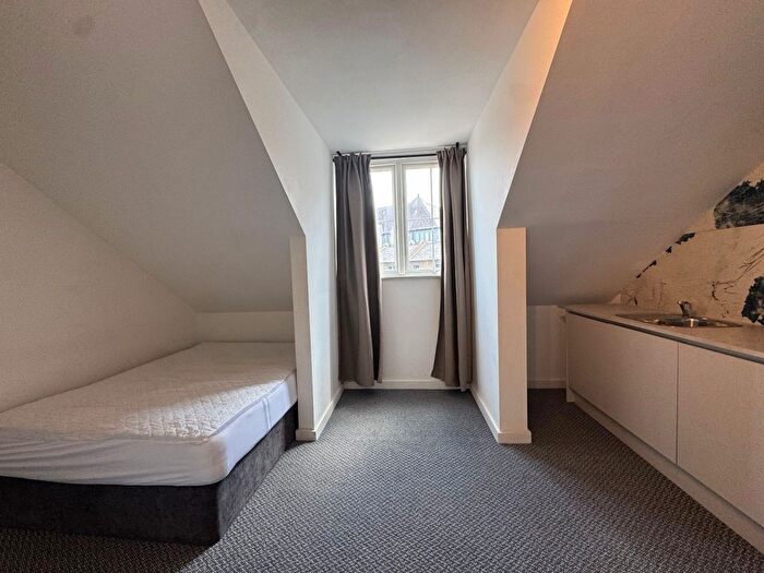1 Bedroom Studio To Rent In Bond Street, London, W5