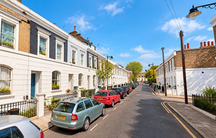 3 Bedroom Terraced House To Rent In Cruden Street, London, N1