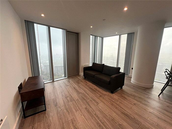 2 Bedroom Flat To Rent In The Blade, Silvercroft Street, Manchester, M15
