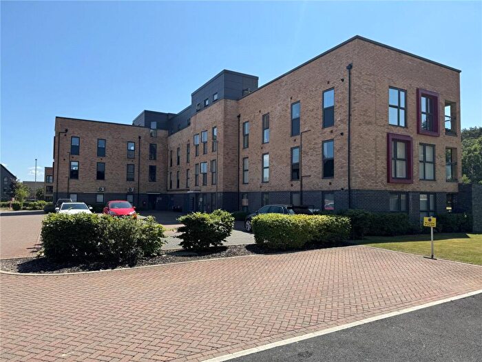 2 Bedroom Apartment For Sale In Hamilton Court, Thorpe Close, Bordon, GU35