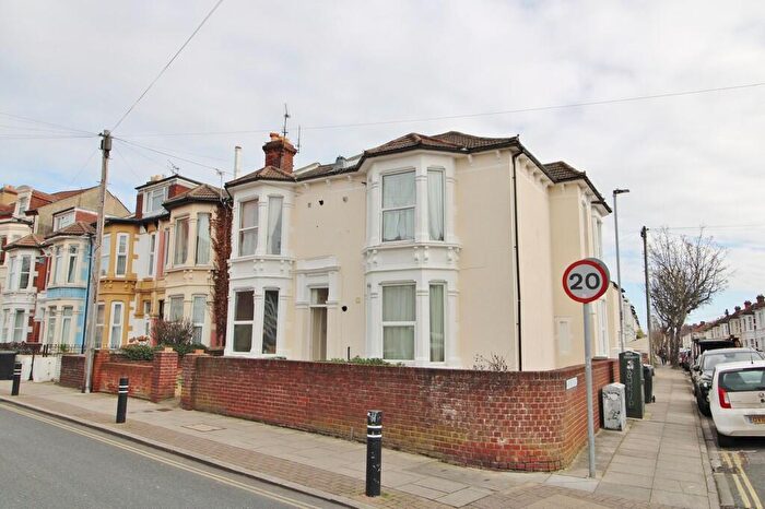 2 Bedroom Flat For Sale In Waverley Road, Southsea, PO5