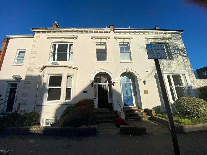 1 Bedroom Flat To Rent In Radford Road, Leamington Spa, CV31