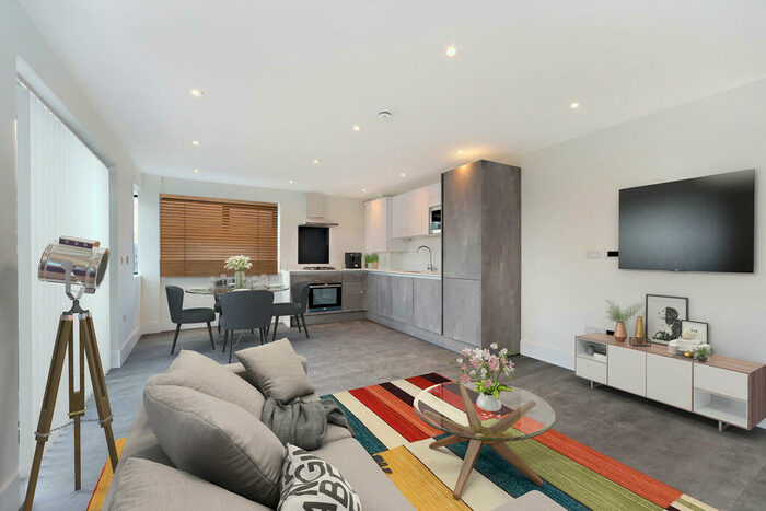 3 Bedroom Apartment To Rent In Richard Street, Whitechapel, London, E1