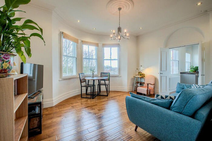 1 Bedroom Apartment To Rent In The Mint, Mint Drive, B18