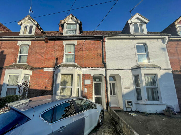 Studio To Rent In Purbeck Place, Littlehampton, BN17