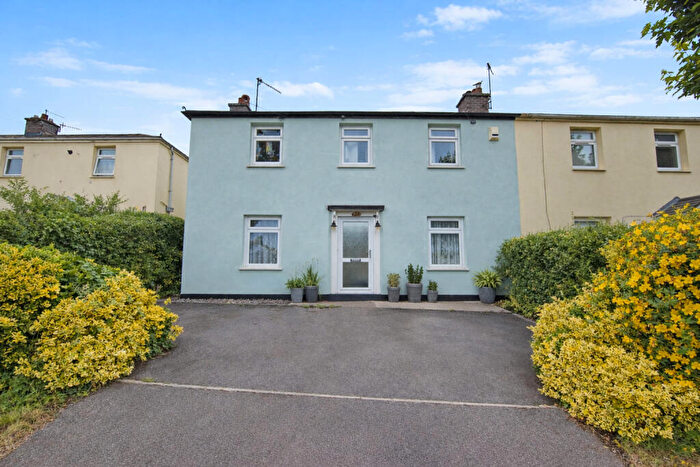 3 Bedroom Semi Detached House To Rent In Meadway, Sea MIlls, BS9