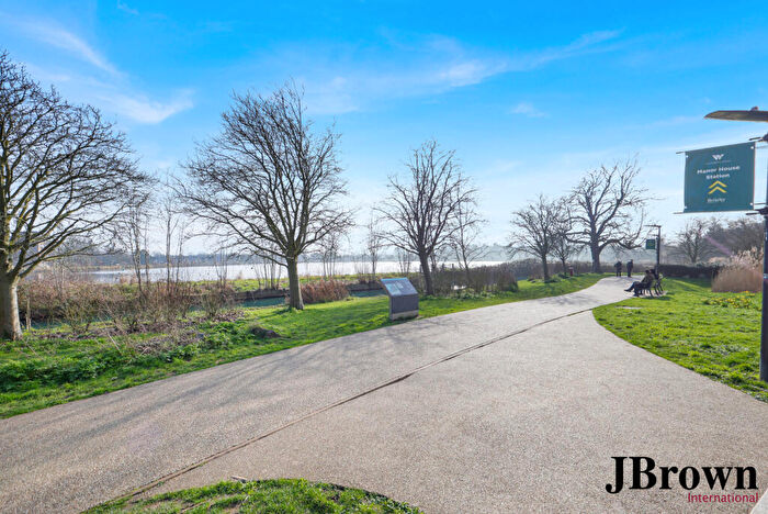 1 Bedroom Apartment To Rent In Riverside Apartments, London, London, London, N4