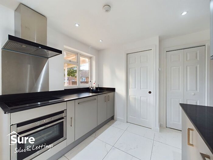 3 Bedroom End Of Terrace House To Rent In Toms Croft, Hemel Hempstead, Hertfordshire, HP2
