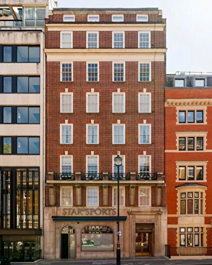3 Bedroom Flat For Sale In Curzon Street, London, W1J