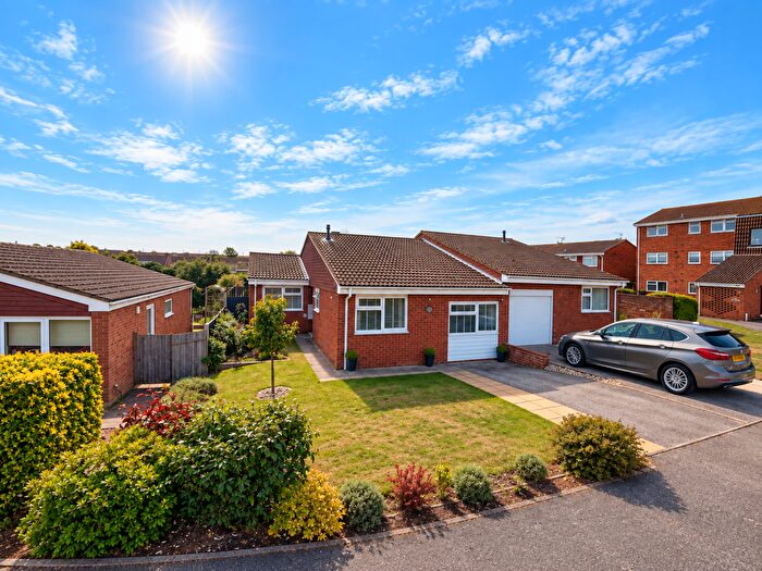 3 Bedroom Semi-Detached Bungalow For Sale In Eynsford Close, Margate, CT9