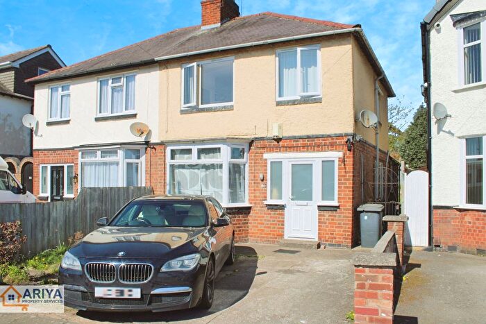 3 Bedroom Semi-Detached House To Rent In Evesham Road, Rowley Fields, Leicester, LE3