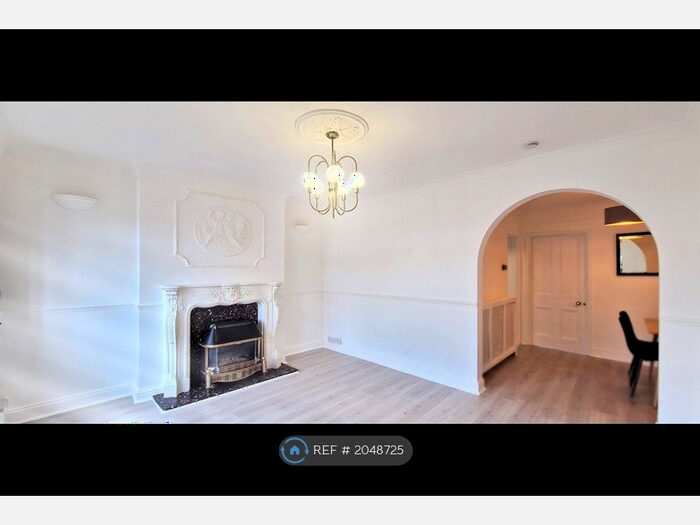 4 Bedroom Terraced House To Rent In Corporation Avenue, Hounslow, London, TW4