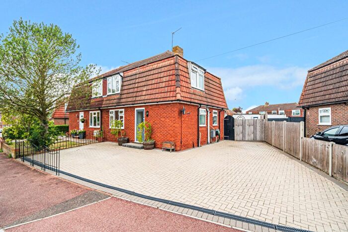 3 Bedroom Semi-Detached House For Sale In Harrison Drive, High Halstow, Kent., ME3