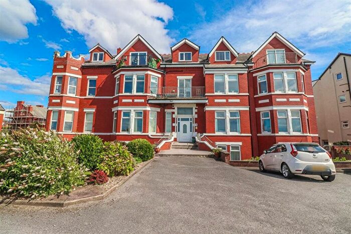2 Bedroom Flat For Sale In Promenade, Southport, Merseyside, PR9