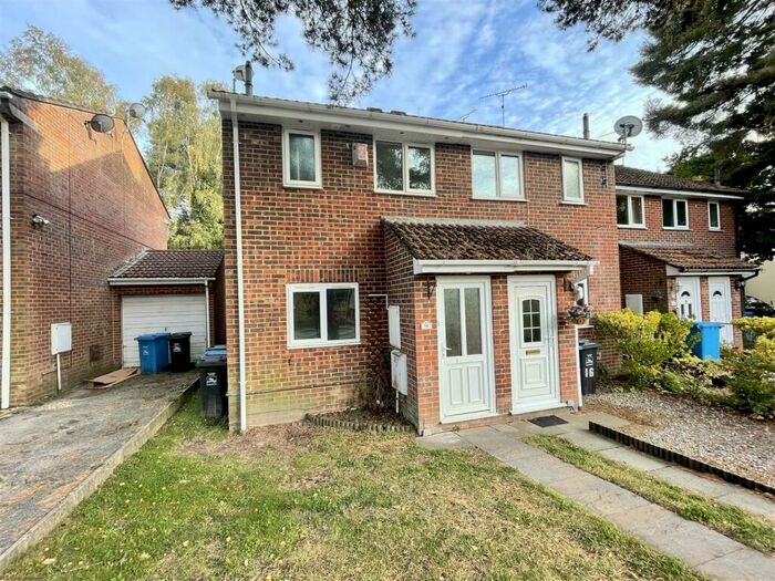 2 Bedroom End Of Terrace House To Rent In Swift Close, Creekmoor, BH17
