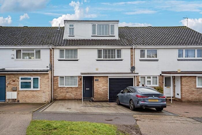 5 Bedroom Terraced House For Sale In Alva Way, Watford, WD19