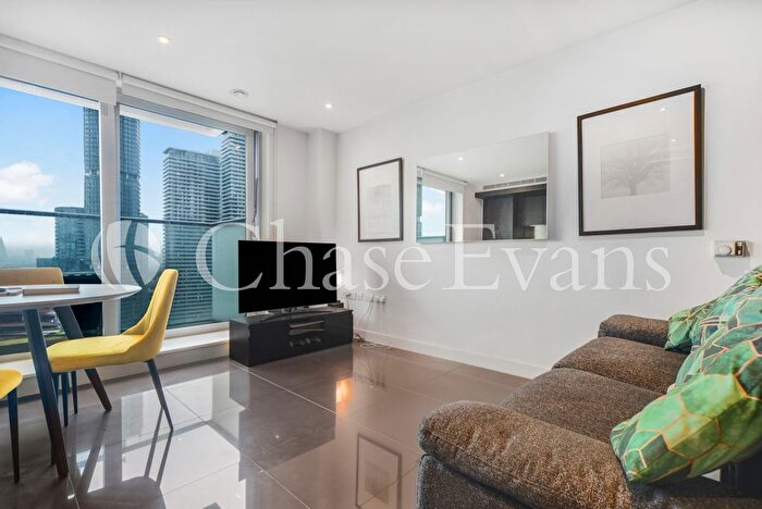 Studio To Rent In West Tower, Pan Peninsula, Pan Peninsula Square, Canary Wharf, London, E14