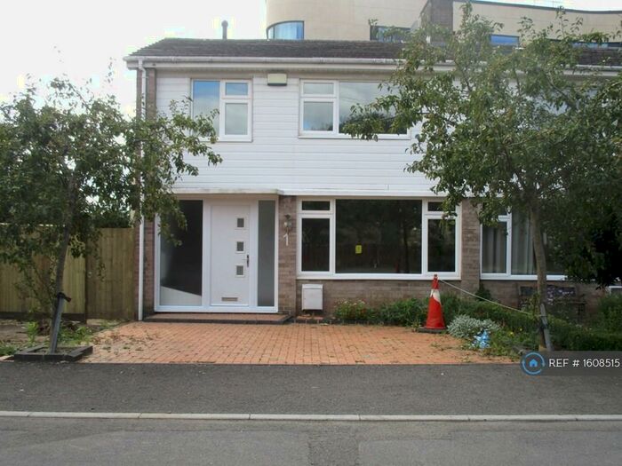 3 Bedroom Semi-Detached House To Rent In Dorian Close, Bristol, BS7