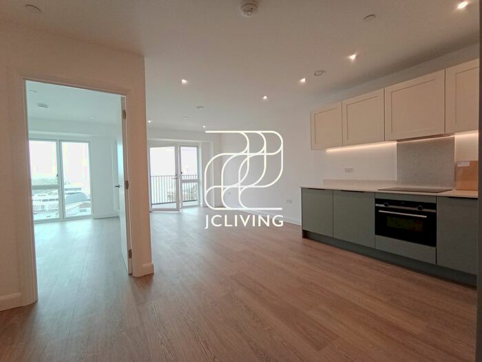 1 Bedroom Flat To Rent In Seagull Lane, London, E16