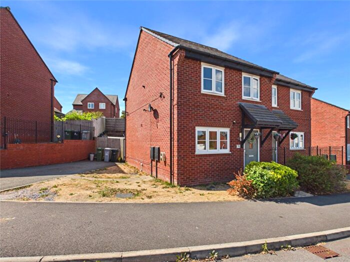 3 Bedroom Semi Detached House For Sale In Lomas Way, Congleton, Cheshire, CW12