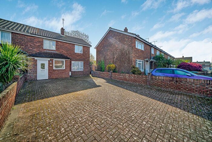 3 Bedroom Semi Detached House For Sale In Hengrove Crescent, Ashford, TW15