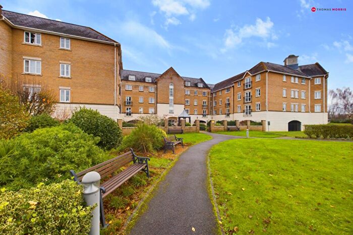 2 Bedroom Apartment For Sale In Crosshall Road, Eaton Ford, St. Neots, Cambridgeshire, PE19