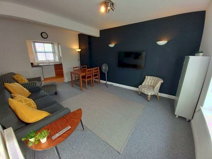 2 Bedroom Apartment To Rent In Flat, - Queen Street, Ulverston, LA12