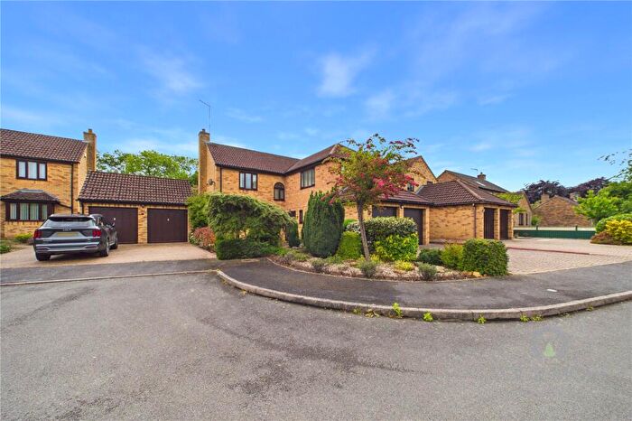 5 Bedroom Detached House For Sale In Portstone Close, Duston, Northampton, Northamptonshire, NN5