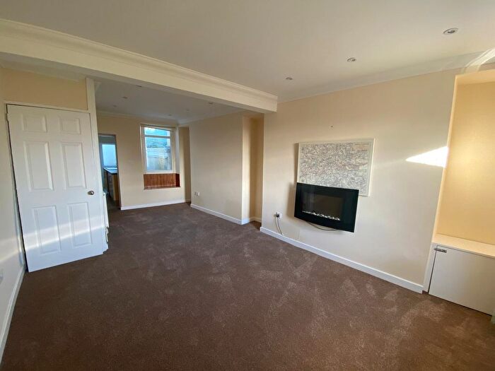 2 Bedroom Terraced House To Rent In Baptist Well Place, Swansea, SA1