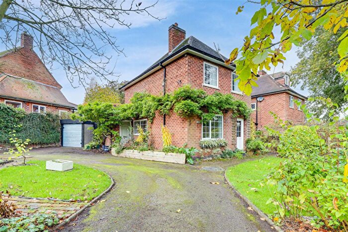 3 Bedroom Semi-Detached House For Sale In Park Avenue, Woodborough, Nottinghamshire, NG14