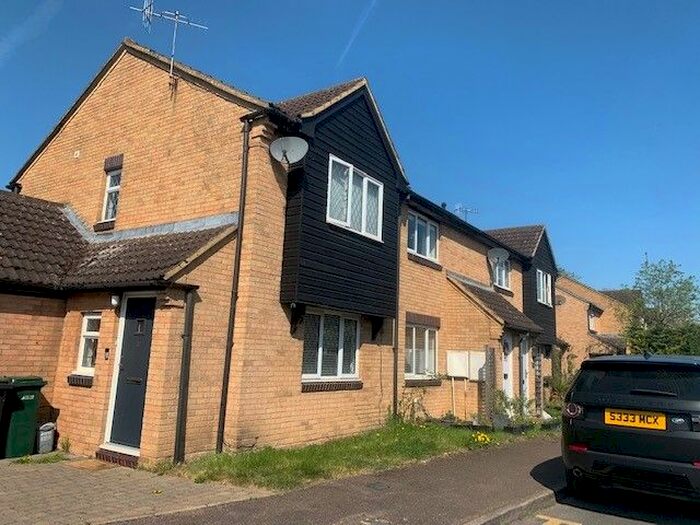 2 Bedroom Terraced House To Rent In Roman Gardens, Kings Langley, WD4