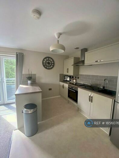 2 Bedroom Flat To Rent In Halfway, Sheffield, S20