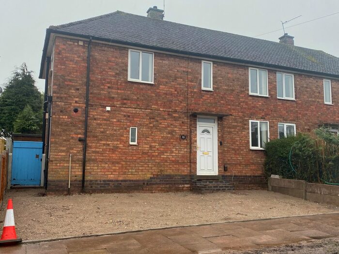 3 Bedroom Semi-Detached House To Rent In Withcote Avenue, Leicester, LE5