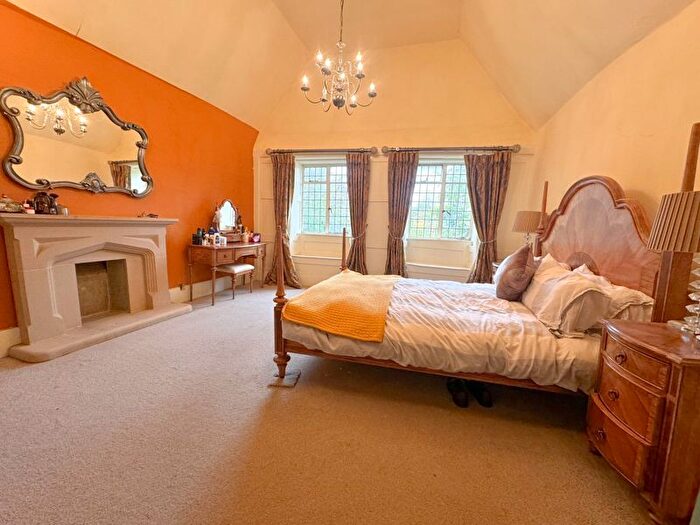 3 Bedroom Property For Sale In Drayton Road, Newton Longville, Milton Keynes, MK17