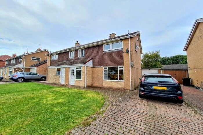 3 Bedroom Semi-Detached House To Rent In Grange Avenue, Darlington, DL2