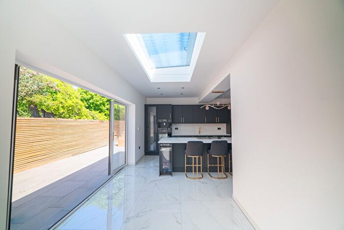 4 Bedroom Detached House For Sale In Thornholme Road, Sunderland, SR2