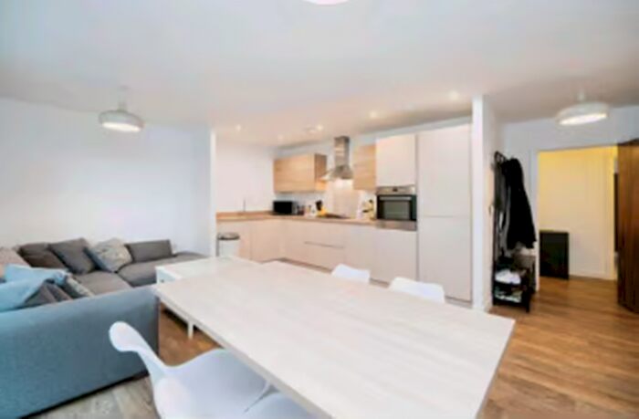 2 Bedroom Flat To Rent In Manwell Lane, London, Barking, IG11