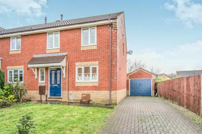 3 Bedroom End Of Terrace House To Rent In Mary Chapman Close, Dussindale, Norwich, NR7