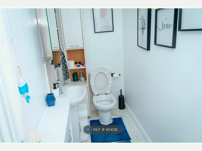 4 Bedroom End Of Terrace House To Rent In Lywood Drive, Sittingbourne, ME10