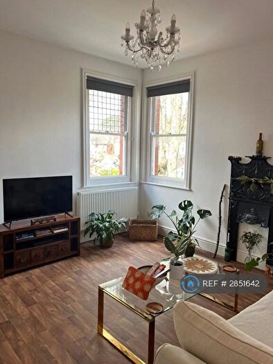 1 Bedroom Flat To Rent In Elberton House, Sherwood, Nottingham, NG5