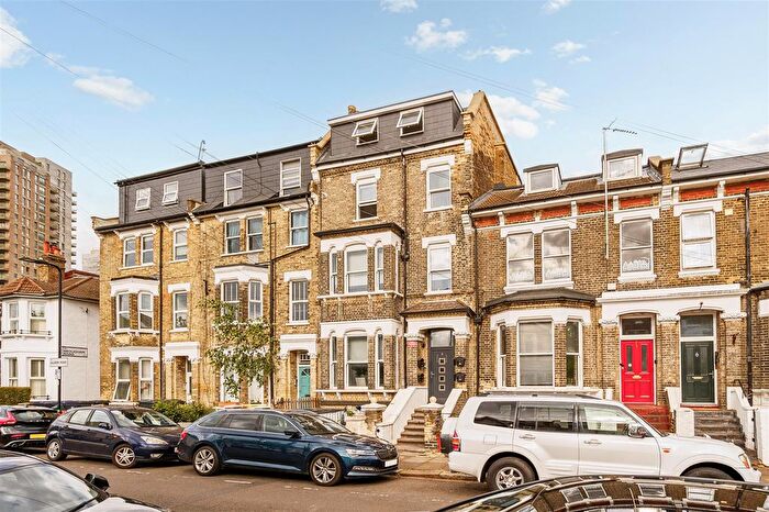 2 Bedroom Flat To Rent In Allison Road, Acton, W3