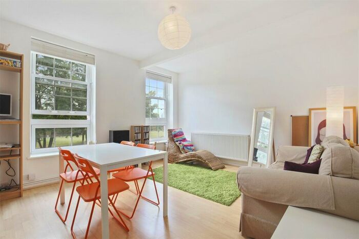 3 Bedroom Flat To Rent In Gilbert House, McMillan Street, London, SE8