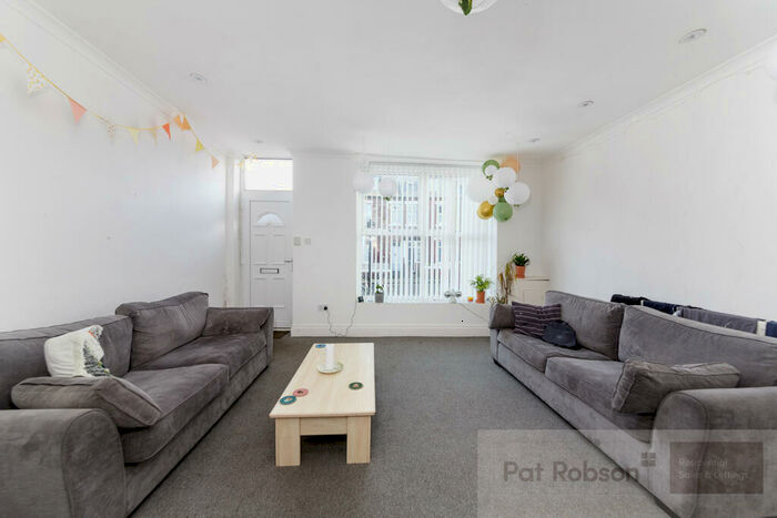 3 Bedroom House To Rent In Belle Grove West, Spital Tongues, Newcastle-Upon-Tyne, NE2