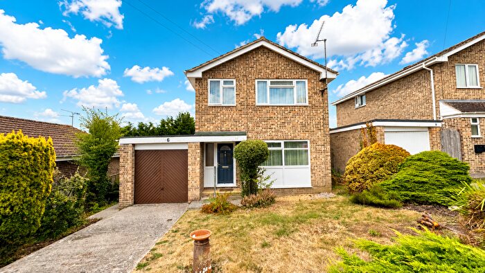3 Bedroom Detached House For Sale In Robinson Heights, Stalbridge, DT10
