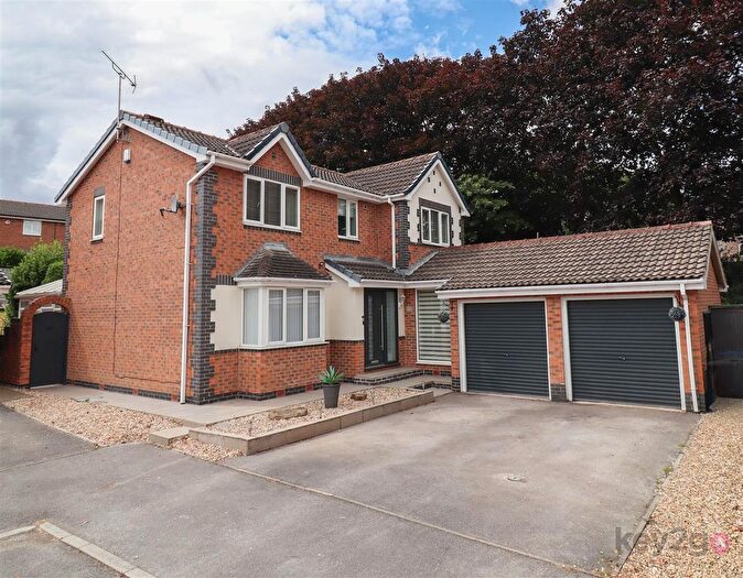 4 Bedroom Detached House For Sale In Farm View Close, Hackenthorpe, Sheffield, S12
