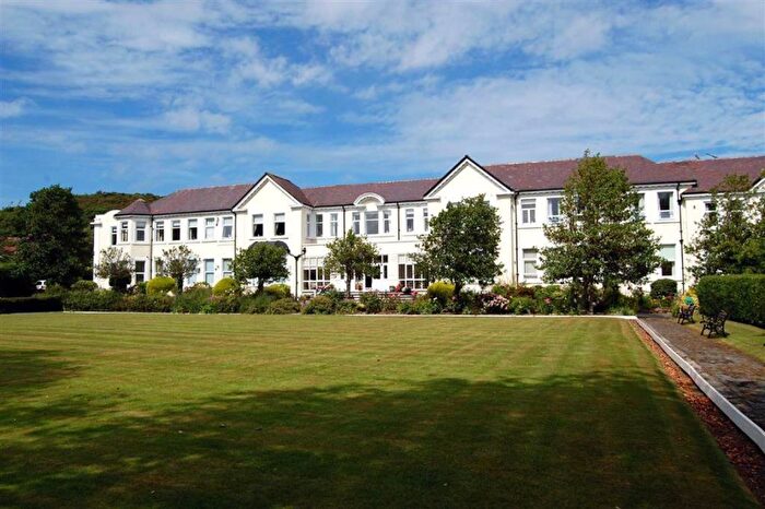 2 Bedroom Retirement Property For Sale In Deganwy Road, Llanrhos, Llandudno, LL30