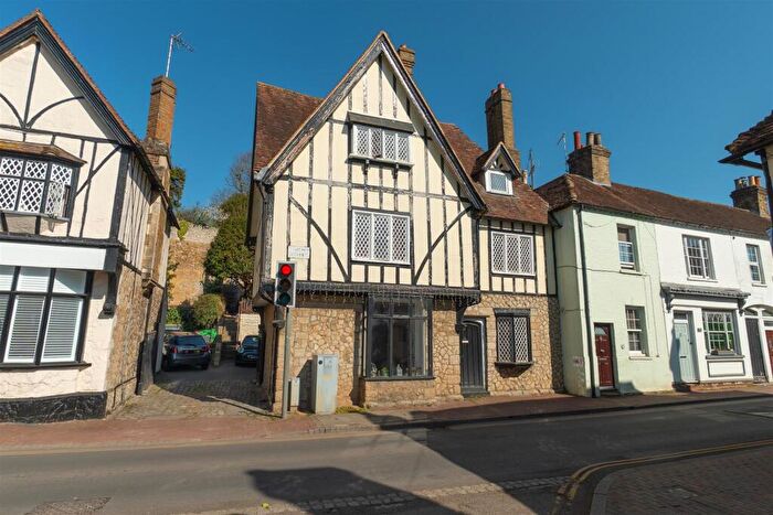 4 Bedroom End Of Terrace House For Sale In High Street, Aylesford, ME20