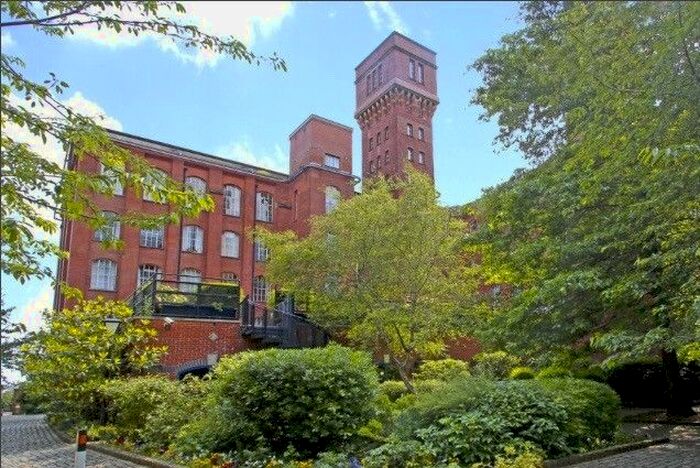 1 Bedroom Flat To Rent In Manhatten Building Fairfield Road, London, E3