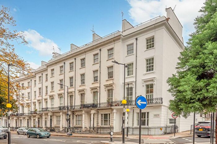 1 Bedroom Flat For Sale In Gloucester Terrace, Bayswater, London, W2